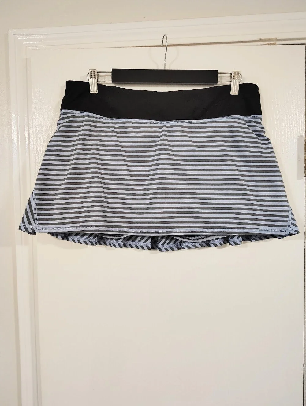 Lululemon Run: Pace Setter Skirt Stripe Black & Polar Haze Women's 10 Pickleball
